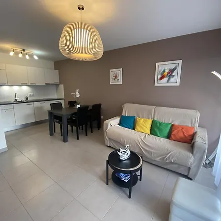 Les Roses 3 Etoiles Apartment Les Sables-d'Olonne